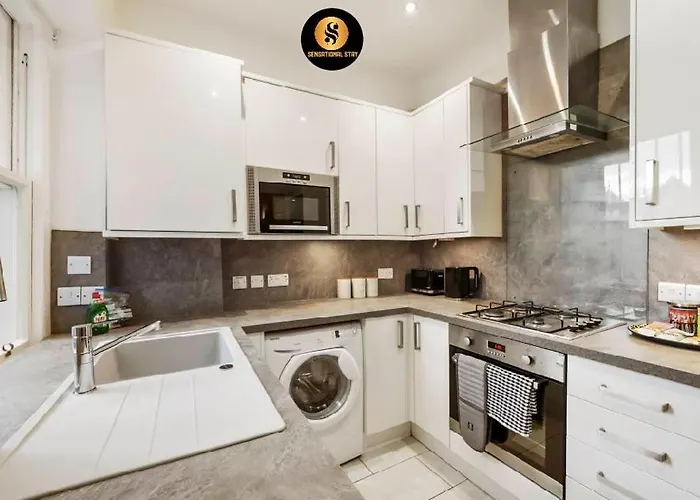 Lovely 4 Bedroom With 7 Beds And Free Parking * Edinburgh