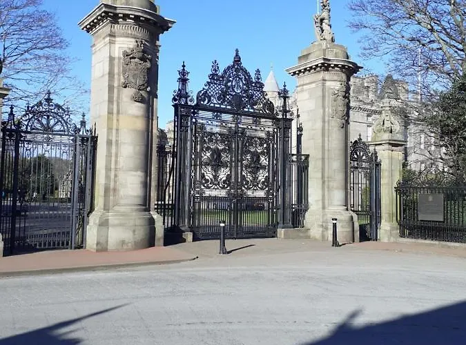 St Quarter 2 Bed Appartement *