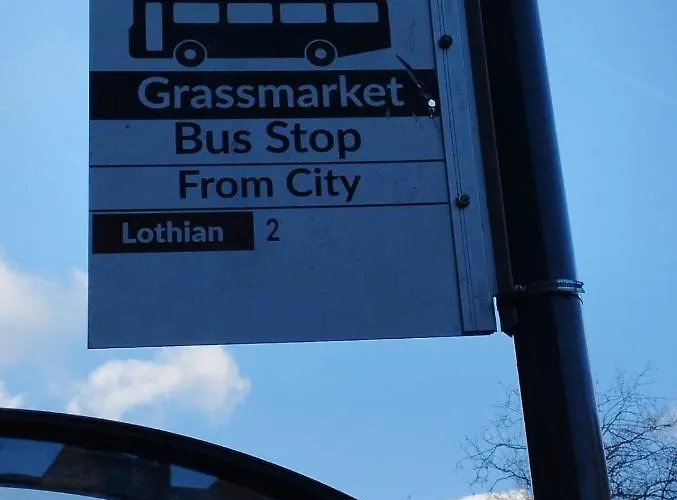 3 Bedrooms Flat In Central Old Town , Grassmarket Heart Of Flat Sleeps 6 , Eh1