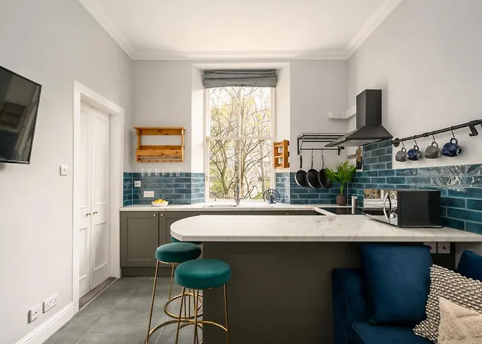 Vibrant Leith Flat