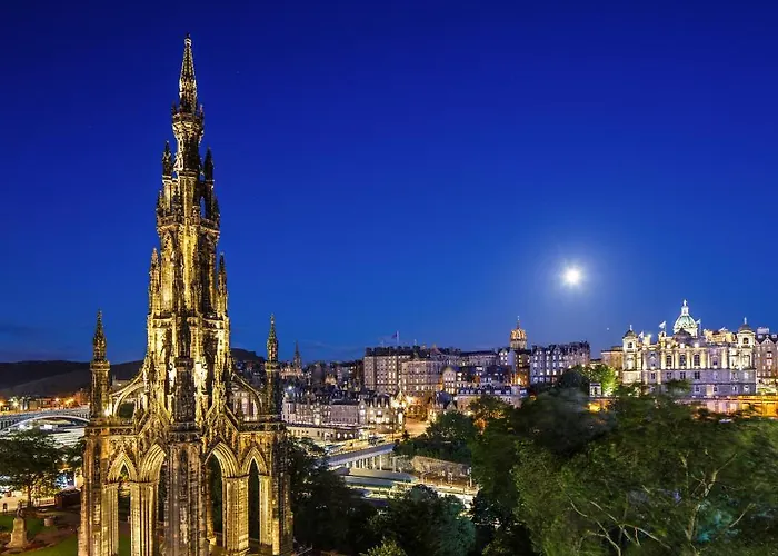 Hotel Ibis Centre Royal Mile 3*