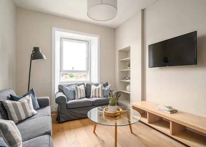 公寓 The New Town Lookout By Calton Living *
