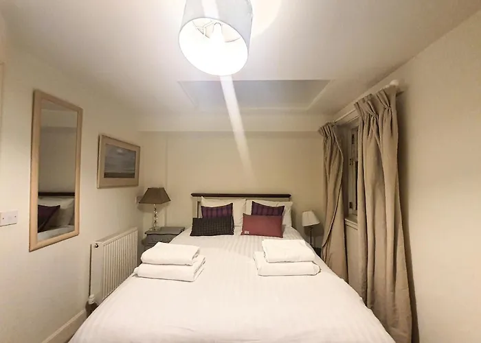 Apartment 2-bedroom With Parking - Ground Floor *