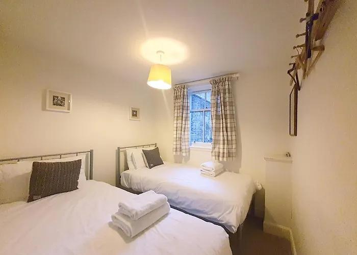 2-bedroom With Parking - Ground Floor Apartment