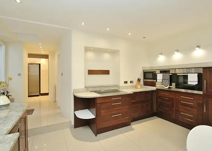 Elegant 3-bedroom Ramsay Garden In Centre Apartmán Edinburgh