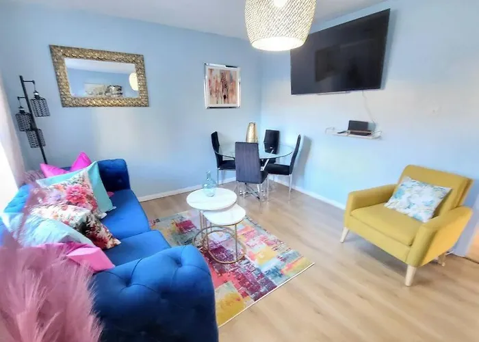 Apartamento Harrismith Place By Sensational Short Lets & Serviced With Free Parking & Wi-fi *