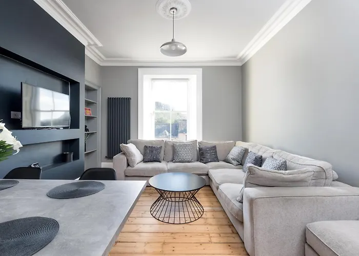 Spectacular View City Centre Haven Apartment