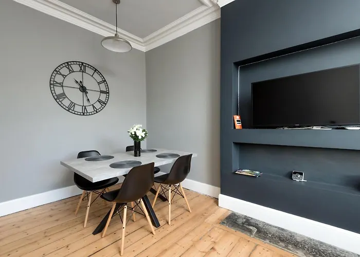 Spectacular View City Centre Haven