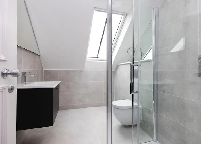 Dragon - Centre Castle View 1 Bed 公寓