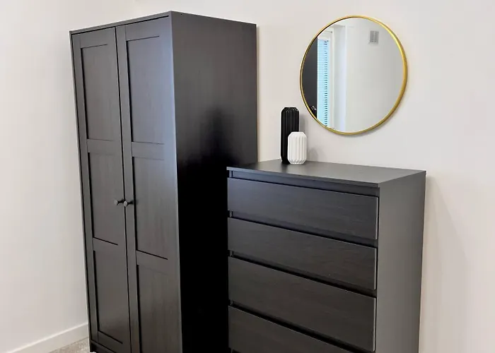 Dom wakacyjny Modern 2 Bedroom In Free Parking
