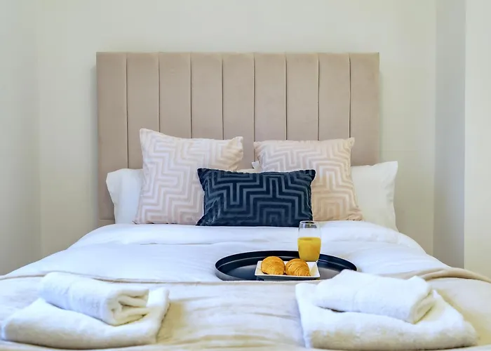 Modern 2 Bedroom In Free Parking Dom wakacyjny *