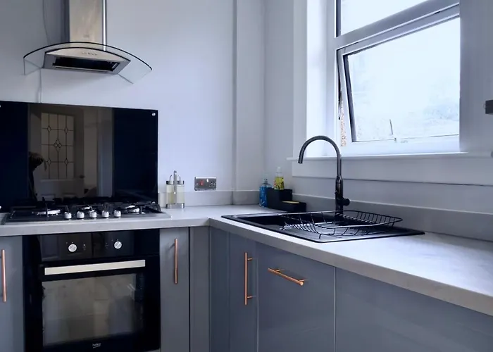 Modern 2 Bedroom In Free Parking Dom wakacyjny *