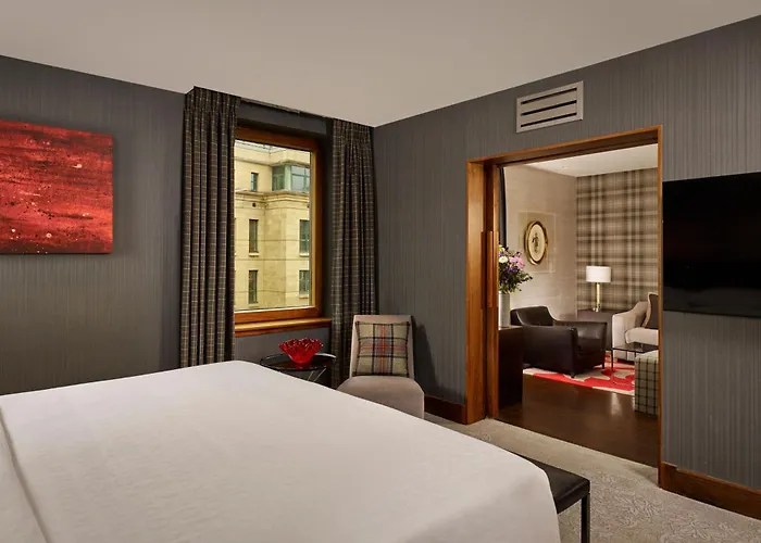 Sheraton Grand & Hotel