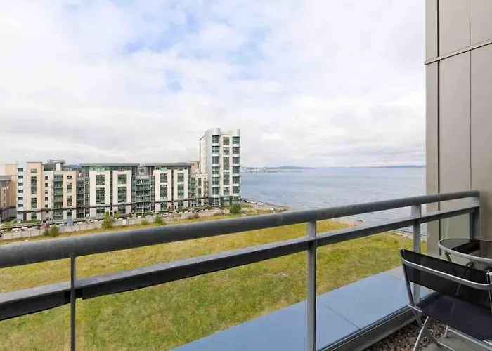 Spacious Penthouse Apartament *