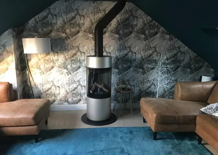 Holiday home Ultra Stylish Furnished In Edinburgh