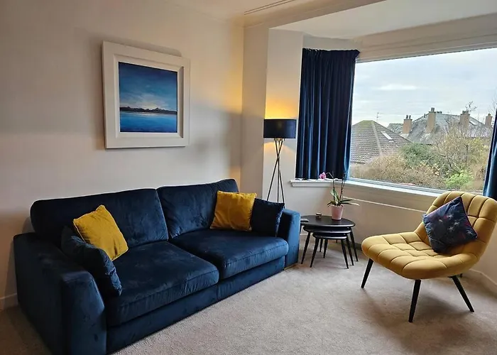 Kaimes Kip: Stylish Five Bedroom בית נופש אדינבורו