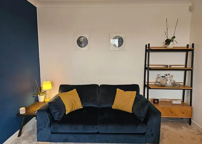 Kaimes Kip: Stylish Five Bedroom בית נופש