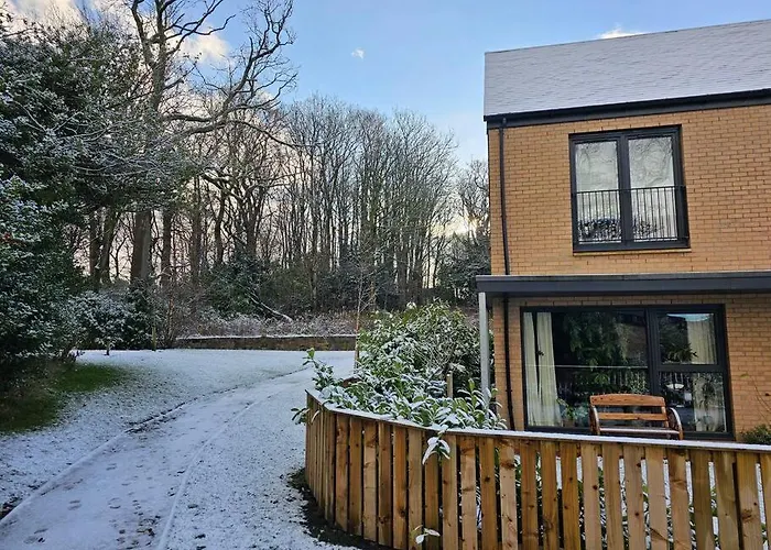 Our House @ Little France Ferienhaus *