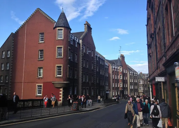 Castle View&grassmarket Flat With Luxury Bathroom