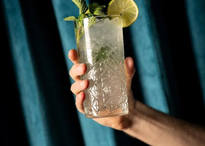 Hotel Moxy Fountainbridge 4*