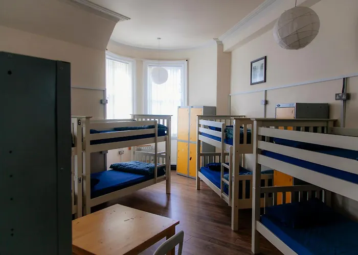 Hostel Backpackers - Over 18s Only *