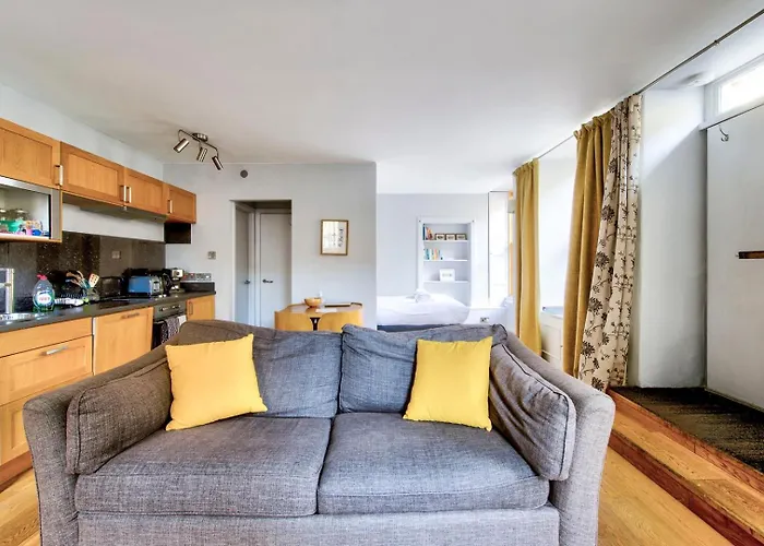 Guestready - Edinburgh's New Town Cosy Hideaway * Edinburgh