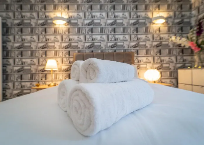 דירה Beautiful Spacious Victorian Town House *