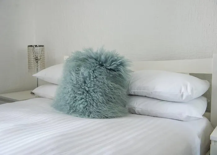 Guestready - Modern 2br On The Royal Mile! אדינבורו