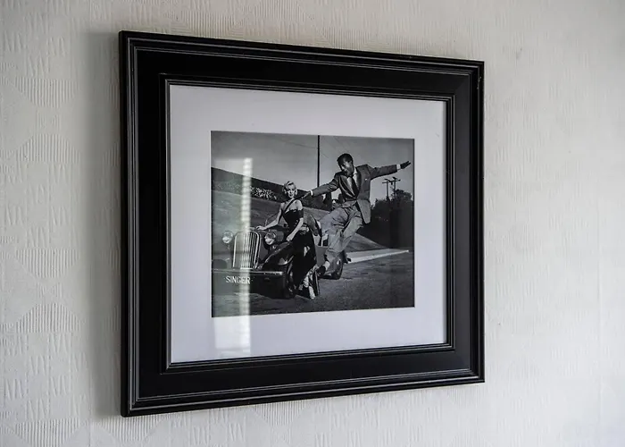 Guestready - Modern 2br On The Royal Mile! דירה