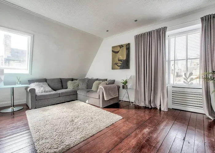 Guestready - Modern 2br On The Royal Mile! * אדינבורו