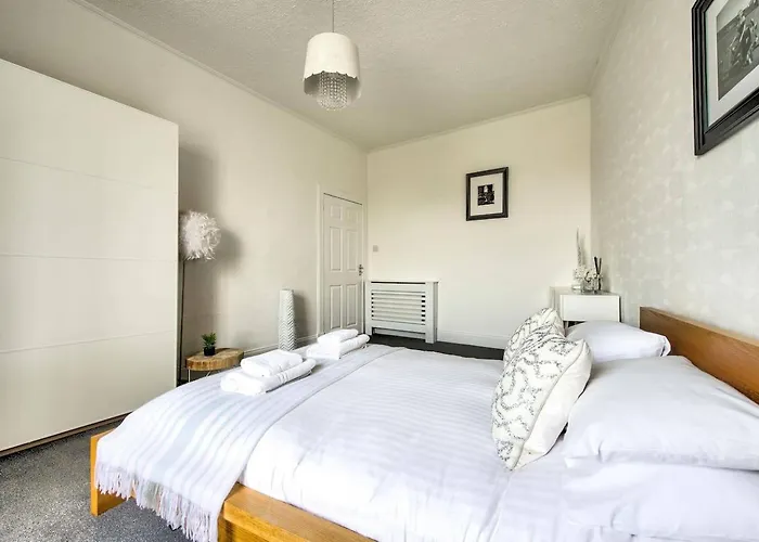 Guestready - Modern 2br On The Royal Mile! *