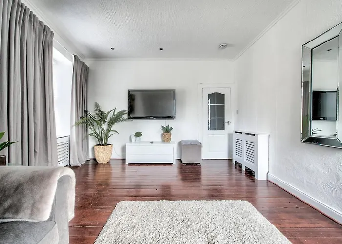 Guestready - Modern 2br On The Royal Mile! * אדינבורו