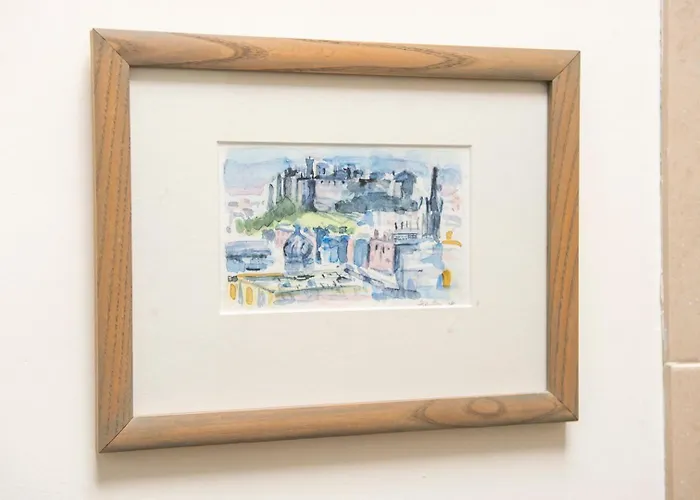 Guestready - Classic Charm Near Holyrood Park Edinburgh