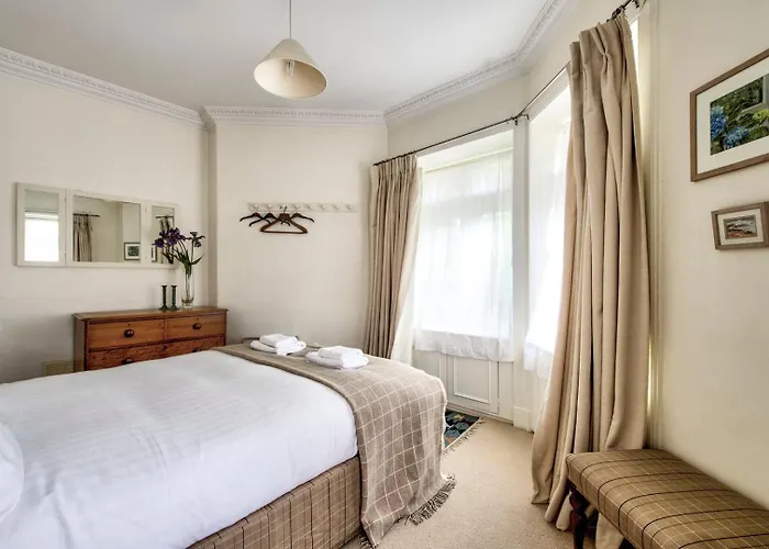 Guestready - Classic Charm Near Holyrood Park Edinburgh