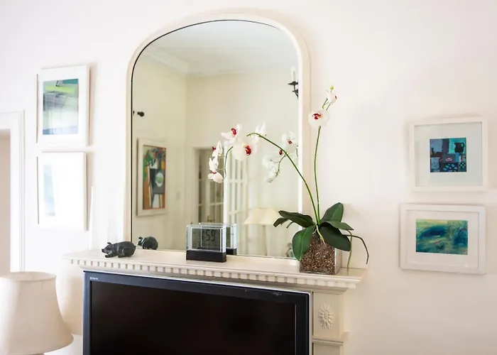 Guestready - Classic Charm Near Holyrood Park * Edinburgh