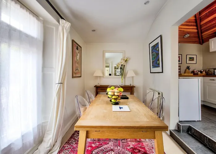 Guestready - Classic Charm Near Holyrood Park