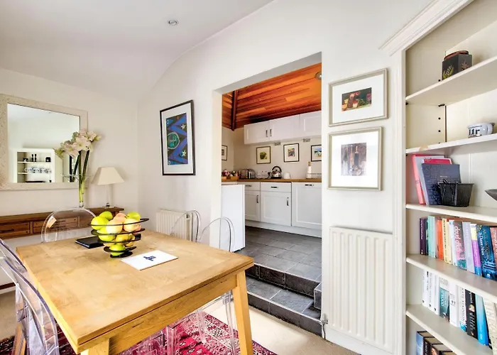 Holiday home Guestready - Classic Charm Near Holyrood Park Edinburgh