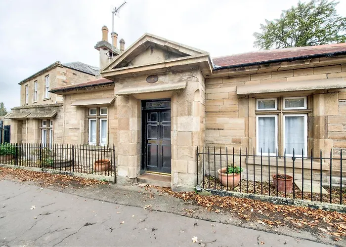 Guestready - Classic Charm Near Holyrood Park *
