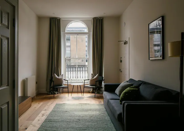 Aparthotel 33 Castle Terrace