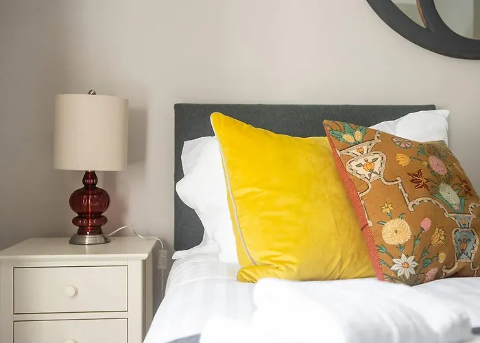 דירה Guestready - Spacious And Beautiful 2br Flat In Morningside אדינבורו