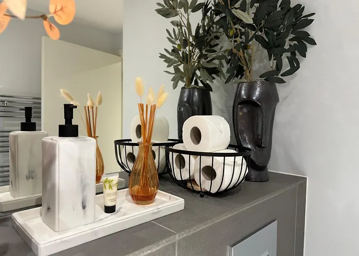 Private Cozy & Stylish In A Shared Flat In *