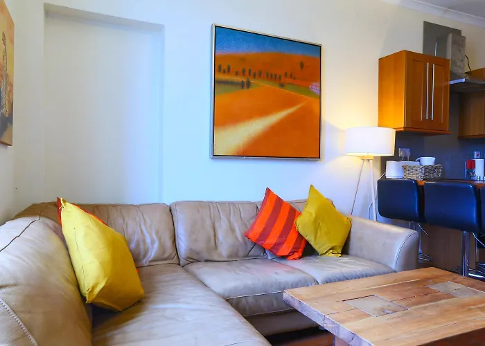 Royal Mile, Large 5 Bed *