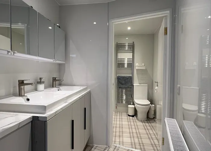 Spacious Boutique Two-bedroom Next To The Castle * Edynburg
