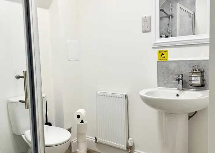 Πανσιόν Full House