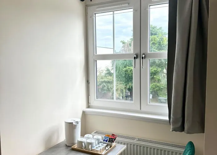 Πανσιόν Full House