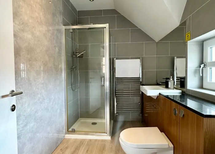 Πανσιόν Full House