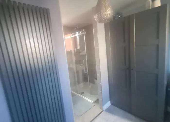 Δωμάτια σε οικογενειακή κατοικία Edinburgh- 2 Double Available