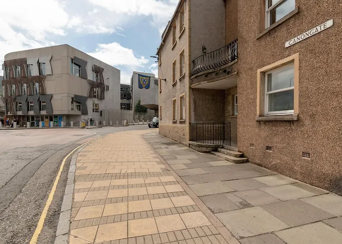 Canongate - 357 *