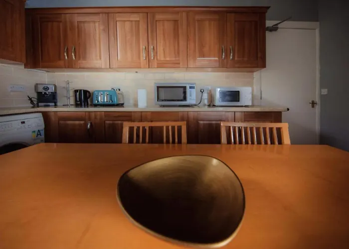 Comfortable And Spacious Retreat By The Meadows! Apartamento Edimburgo