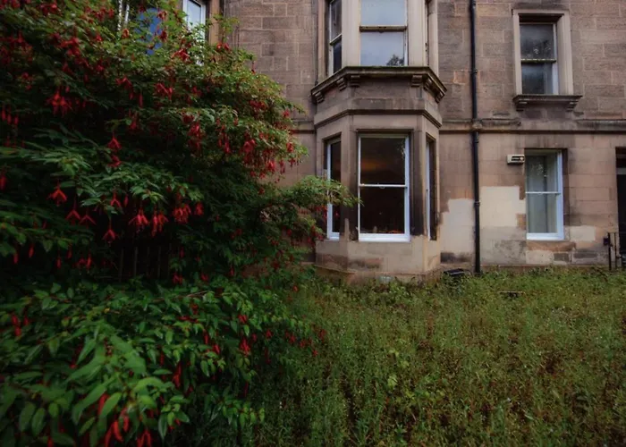 Apartamento Comfortable And Spacious Retreat By The Meadows! Edimburgo